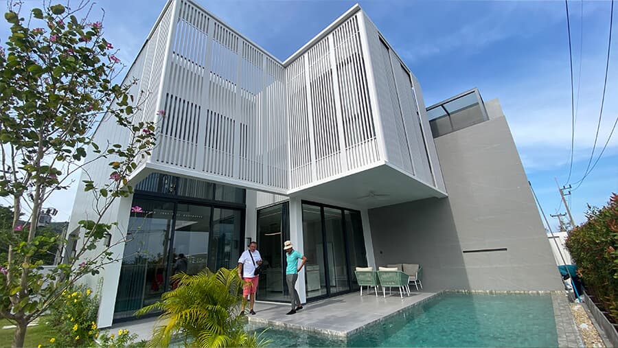 Villa moderna con ventanas y puertas de aluminio de primera calidad: ¡escaparate de Tailandia!