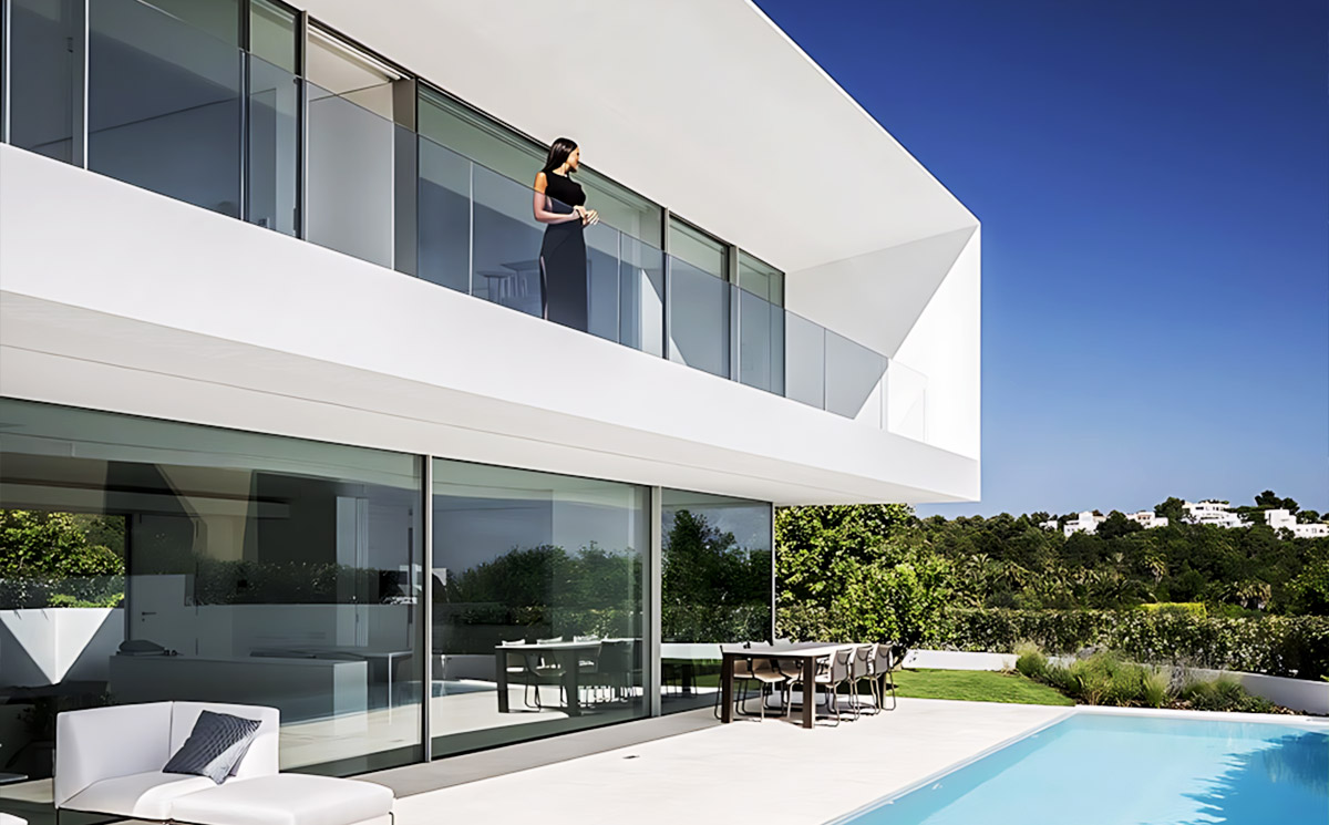 Ultra-Slim Sliding Door